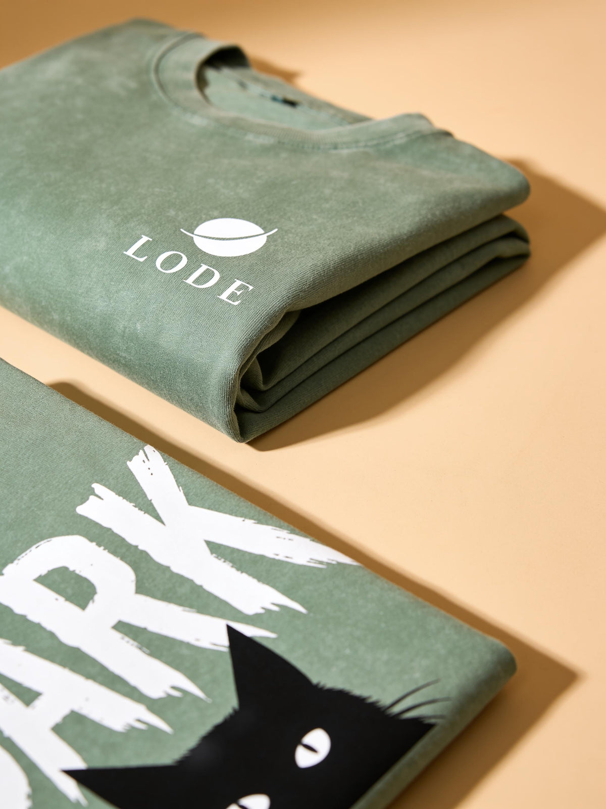 Black Cat Back Print Tee — Bean Green